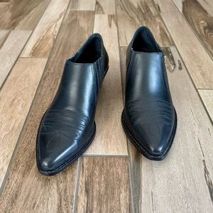 GIANNI BINI Let’s Dance Embroidered Leather Western Booties, Black sz. 8M